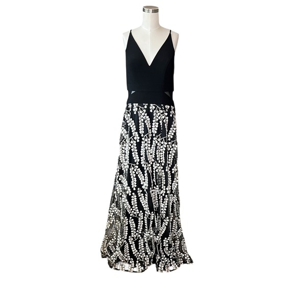 xscape floral embroidered dress Pleats and Flare Stretchy Linen Mini Dress main image 1